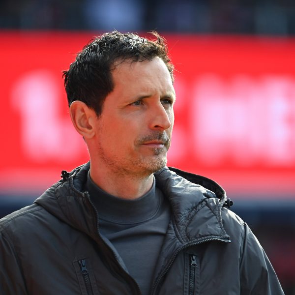  Dino Toppmöller will sich mit der SGE von Hoffenheim absetzen. Dafür braucht es einen Sieg. (Foto: IMAGO / Sven Simon)