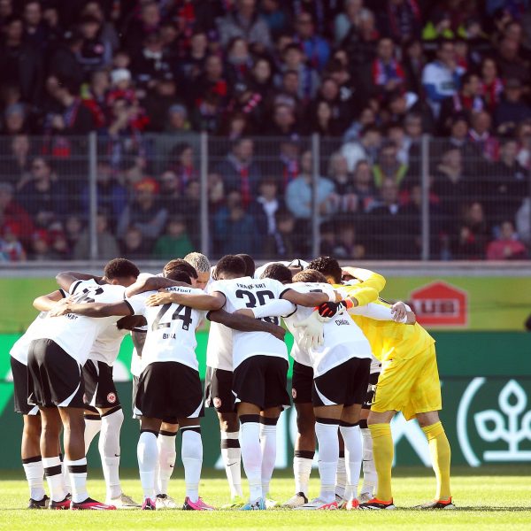  Die Frankfurter Eintracht kann die Weichen für einen guten Saisonabschluss stellen. (Foto: IMAGO / foto2press)