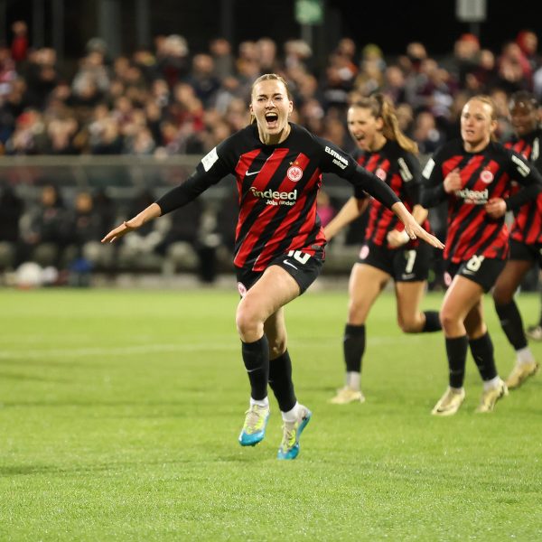  SGE-Angreiferin Laura Freigang (Foto: IMAGO / HMB-Media)