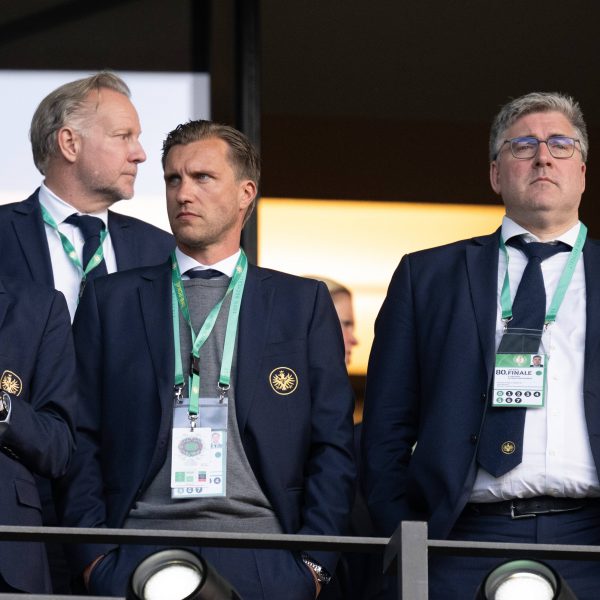  Dicke Luft trotz guter Nachricht? (Foto: IMAGO / Jan Huebner)