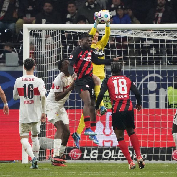  Alexander Nübel droht das Spiel gegen die Eintracht zu verpassen. (Foto: imago/Schüler)
