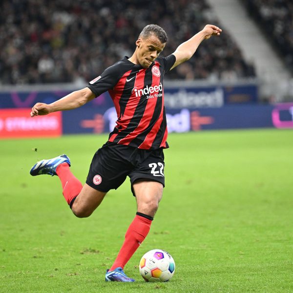  Timothy Chandler ist absoluter Sympathieträger bei der SGE. (Foto: IMAGO / Revierfoto)