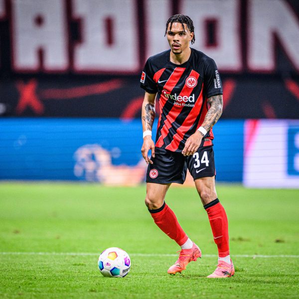  Nnamdi Collins konnte seine ersten Minuten im SGE-Trikot sammeln. (Foto: IMAGO / Langer)