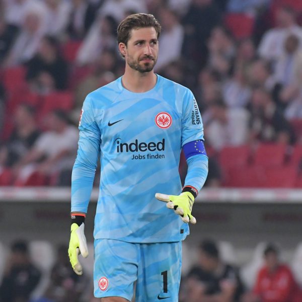  Kevin Trapp stellte sich den Fragen der Frankfurter Journalisten. (Foto: IMAGO / Jan Huebner)