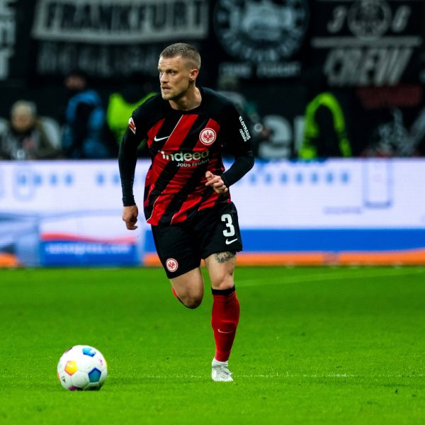 Philipp Max will wieder internationalen Fußball mit der SGE spielen, doch dafür braucht die Eintracht noch wichtige Punkte. (Foto: IMAGO / Eibner)