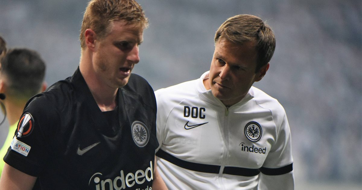  Florian Pfab war schon Teil der Sportlichen Abteilung, als noch Martin Hinteregger das Dress der SGE trug. (Foto: IMAGO/Hartenfelser)