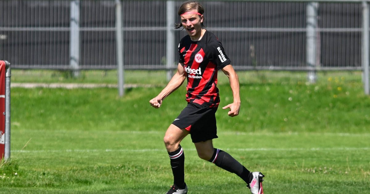  Marko Mladenovic hat zwar eine überragende Saison gespielt, hat sich aber angeblich gegen eine Vertragsverlängerung entschieden und wird die Eintracht wahrscheinlich verlassen. (Foto: IMAGO / Zink)