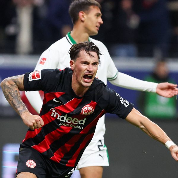  Robin Koch schaffte es direkt in seiner ersten Saison zum Adler der Saison! (Bild: IMAGO / HMB-Media)