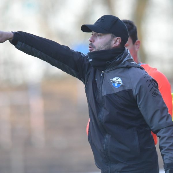  Dennis Schmitt hat die U21 des SC Paderborn in der vergangenen Saison vor dem Abstieg aus der Regionalliga bewahrt. (Foto: IMAGO / Dünhölter SportPresseFoto)