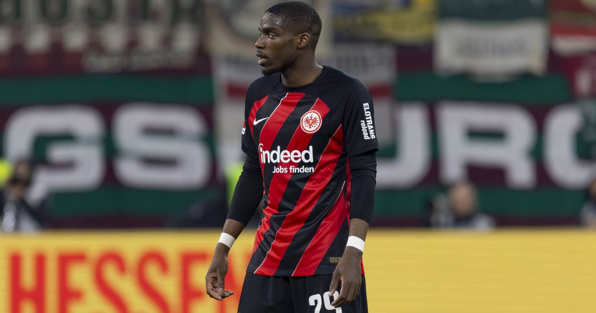 Niels Nkounkou wechselte im vergangenen Sommer zur SGE und besitzt einen Vertrag bis 2028. (Foto: IMAGO / Beautiful Sports)