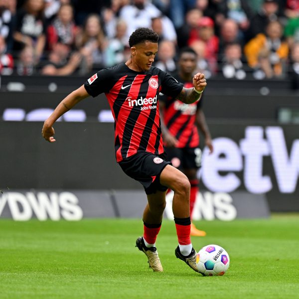  Tuta ist seit 2019 ein Adlerträger und gewann mit der SGE die Europa League. (Foto: IMAGO / Jan Huebner)