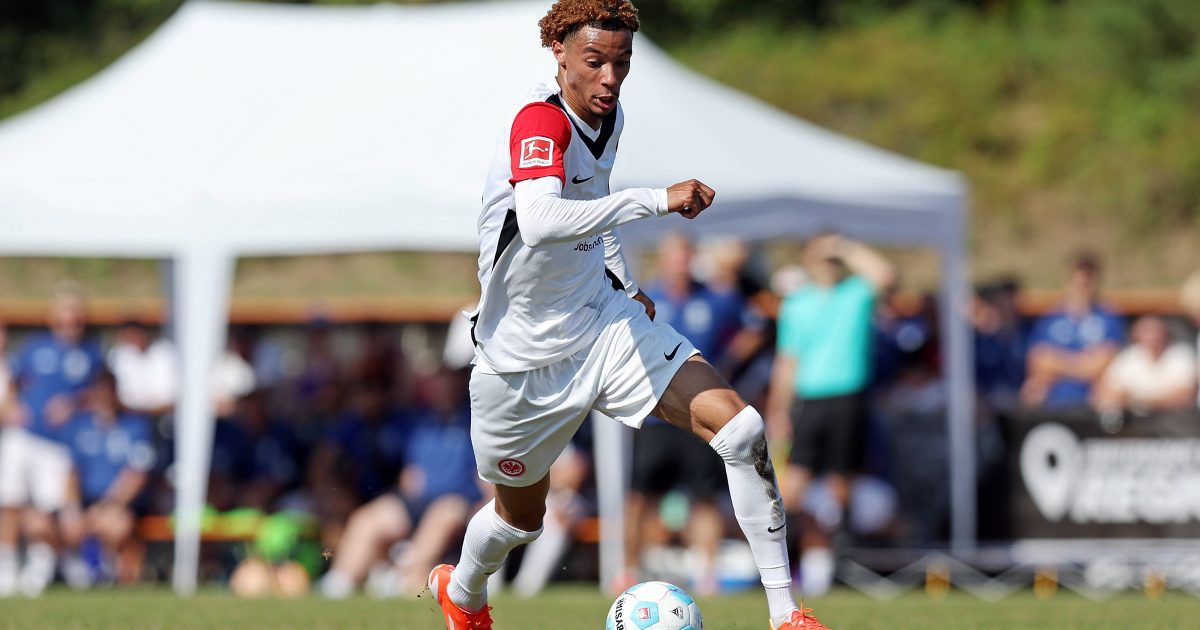  Im Testspiel gegen Heusenstamm bereitete Hugo Ekitiké drei Tore vor. (Foto: Imago / Jan Huebner)