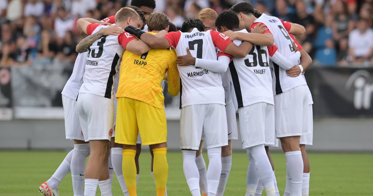  Eintracht Frankfurt: Zusammenhalt trotz Konkurrenzkampf (Foto: IMAGO / HJS)
