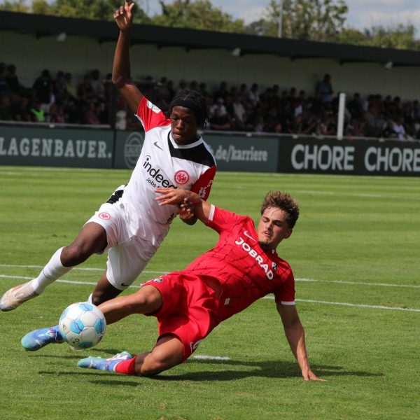  Die U21 der SGE musste im vierten Saisonspiel bereits ihre dritte Niederlage hinnehmen. (Foto: IMAGO / Hartenfelser)