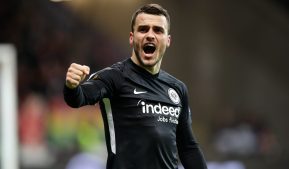 So haben die Eintracht-Fans Filip Kostic in Erinnerung.
