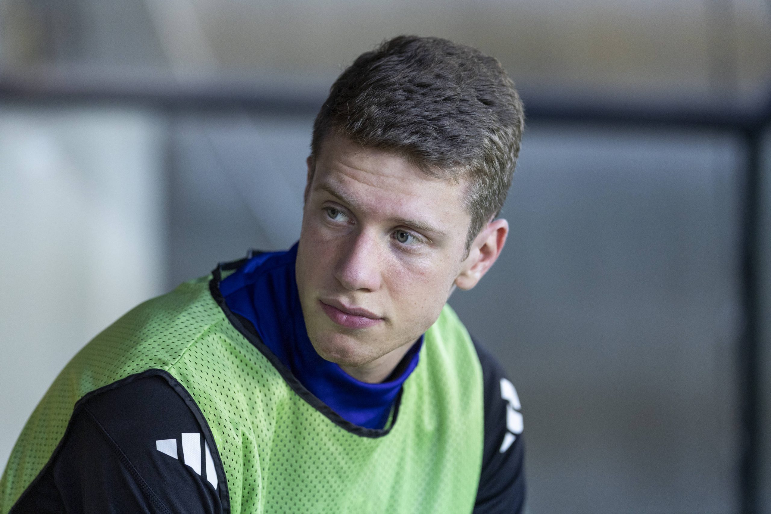 Srganzo she is my concept of a ideal playmate - around 30