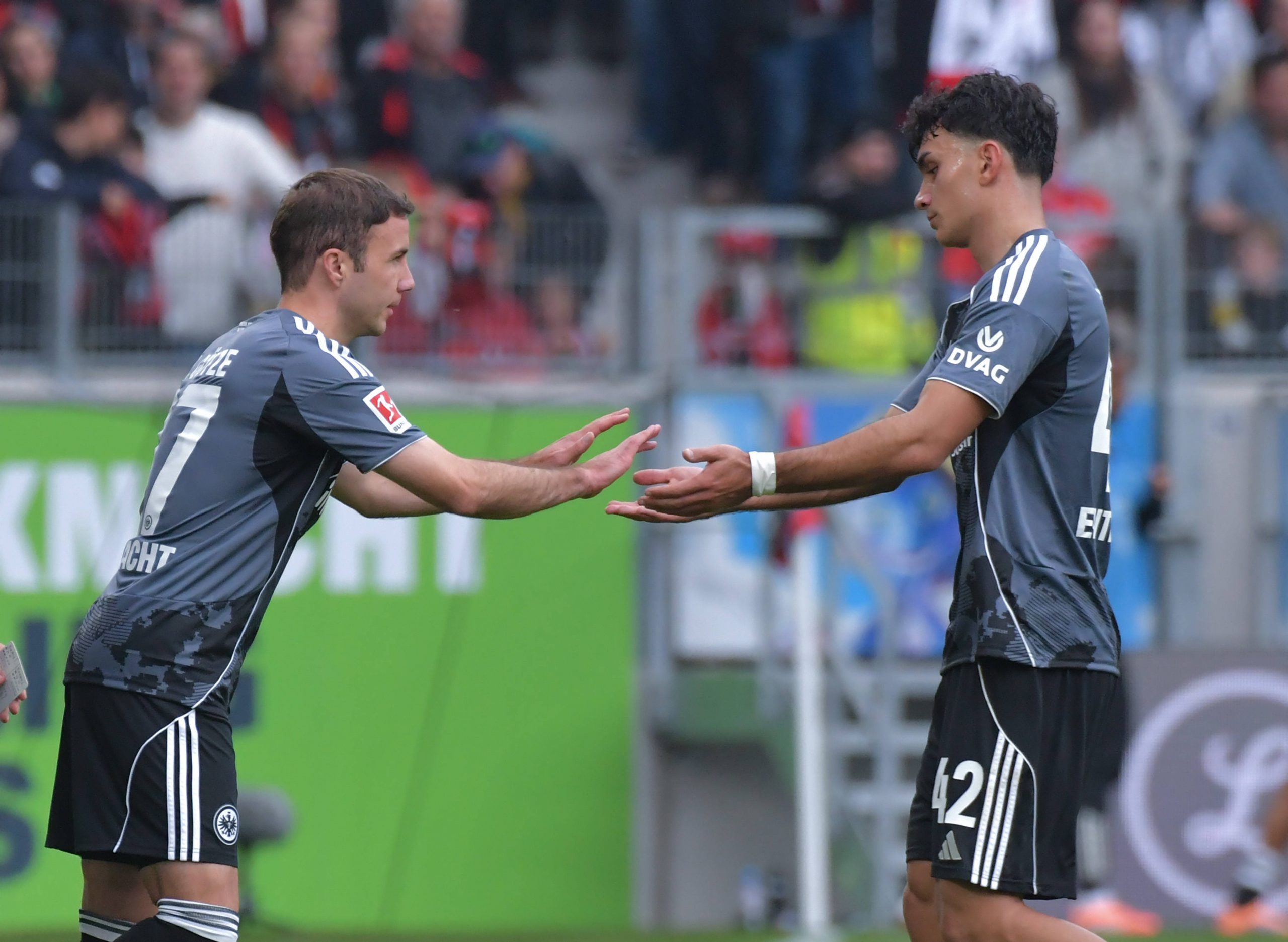 Directional decisions in the summer: How are Götze and Uzun connected?