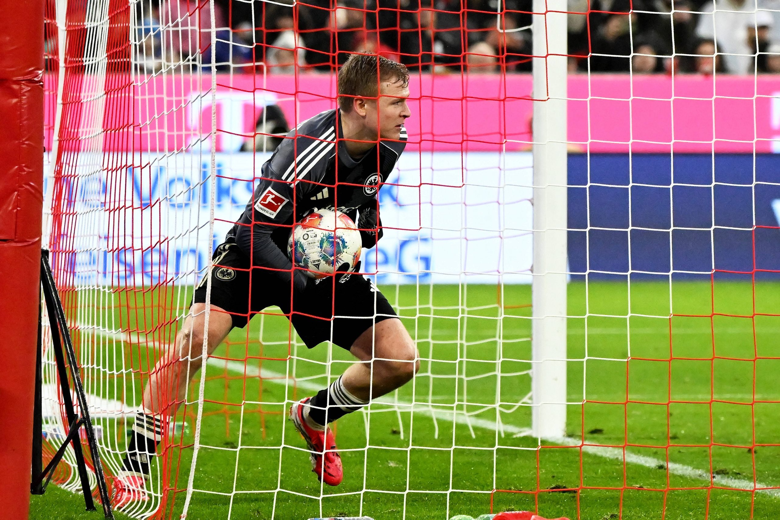 Comeback comes too late - | SGE loses 2-3 in Munich