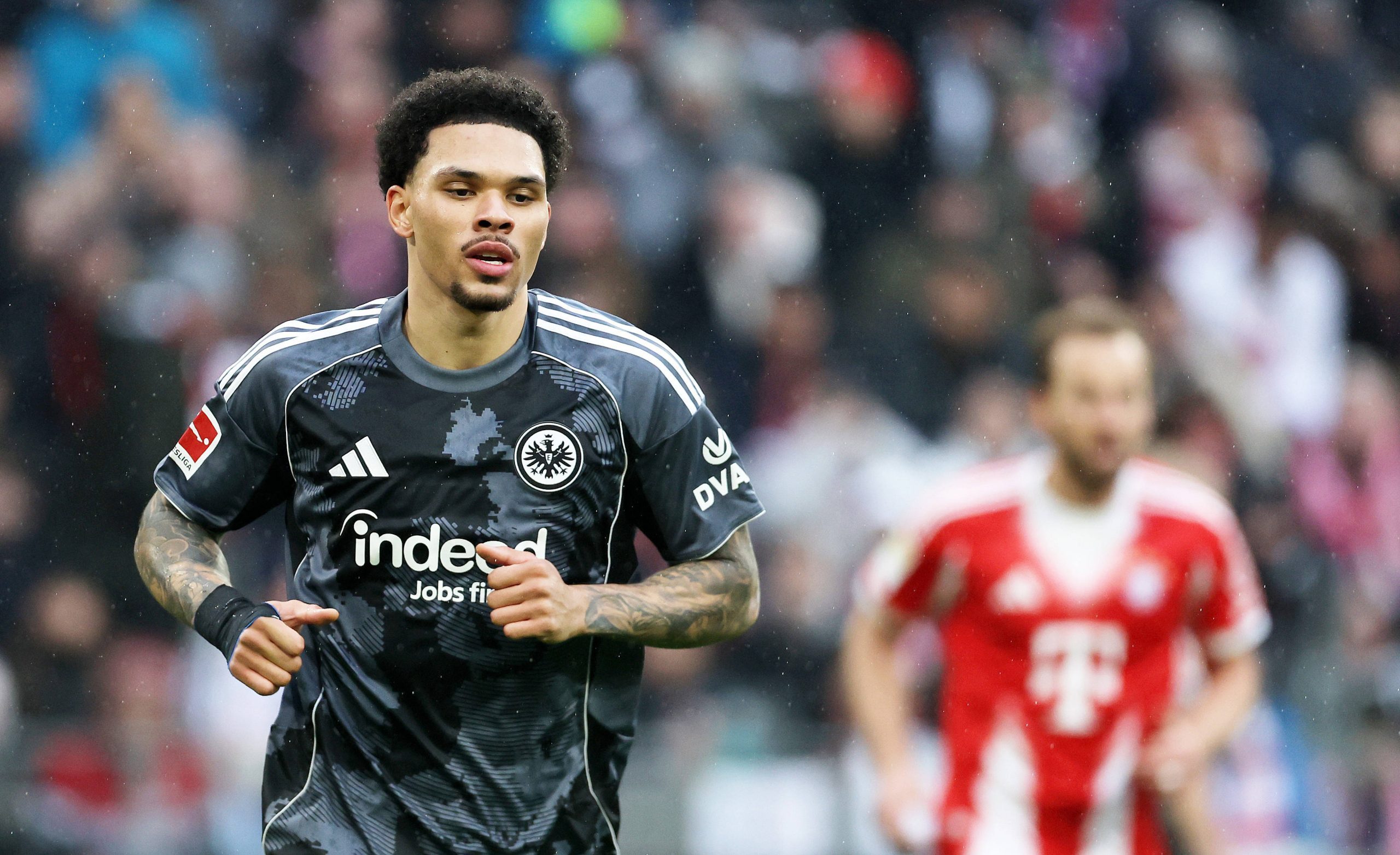 Tug-of-war for Collins: Eintracht sets price tag