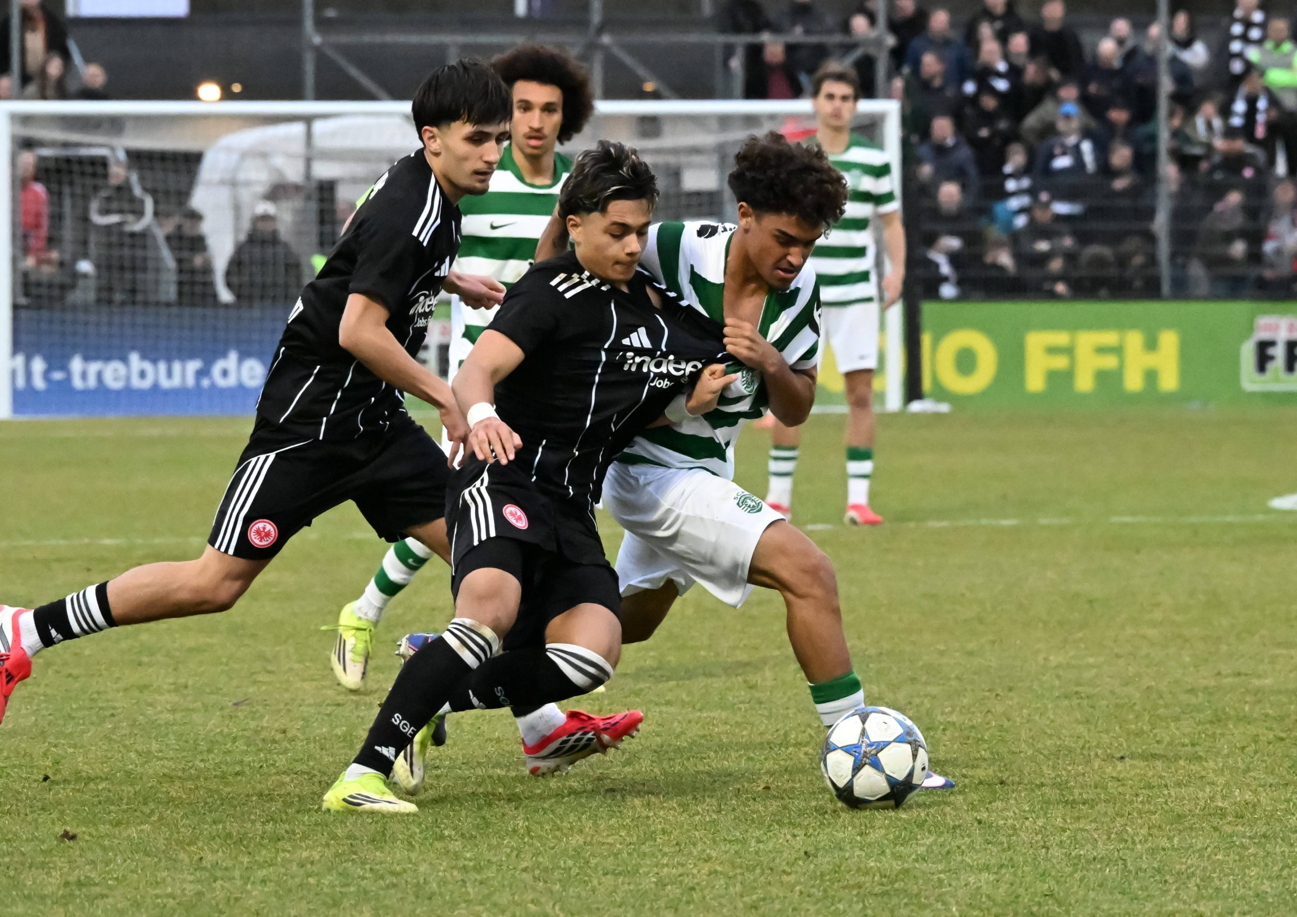 Youth League journey ends - | SGE loses to Sporting 0-1