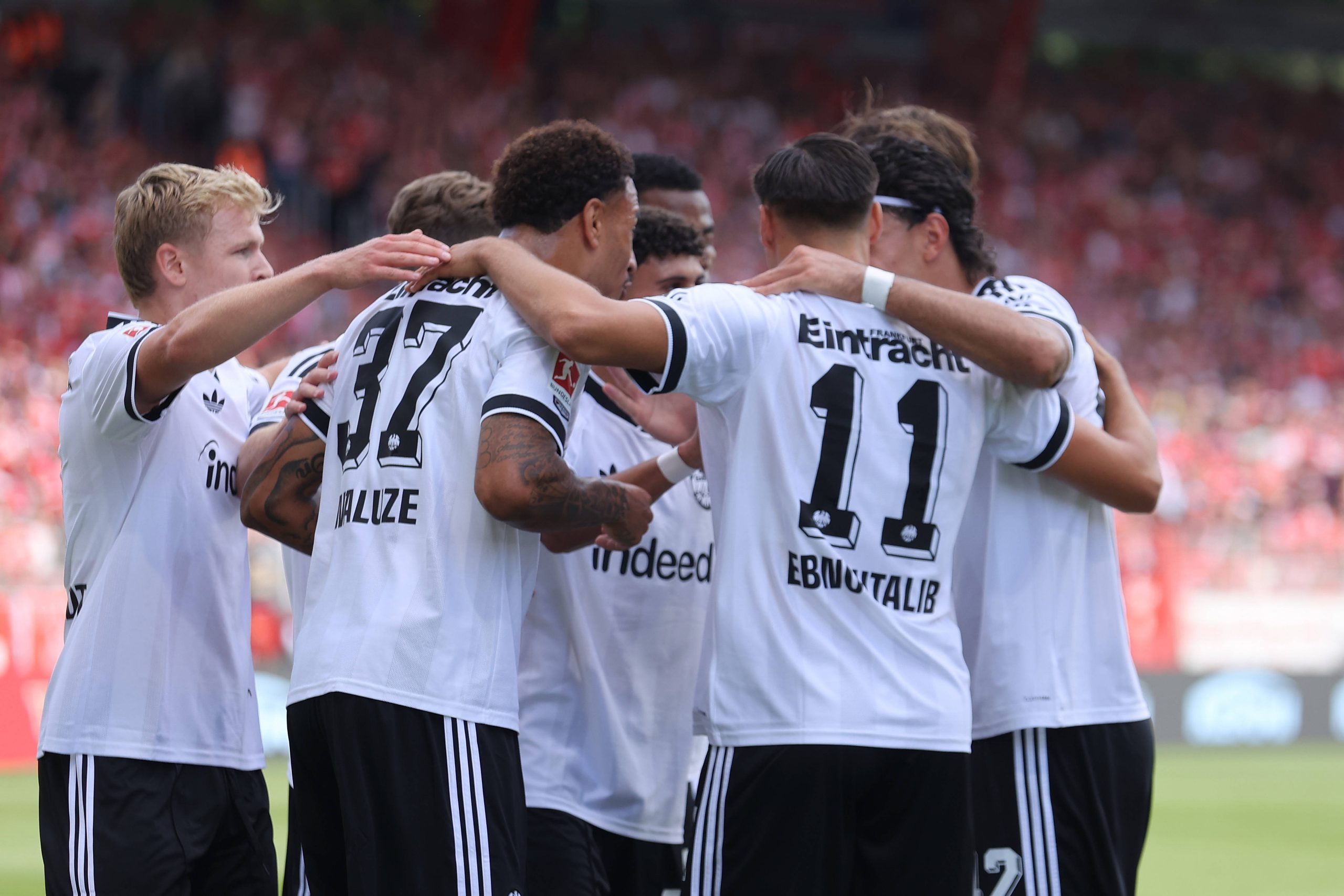 Nach frühem Schock: Eintracht dreht Rückstand innerhalb einer Minute
