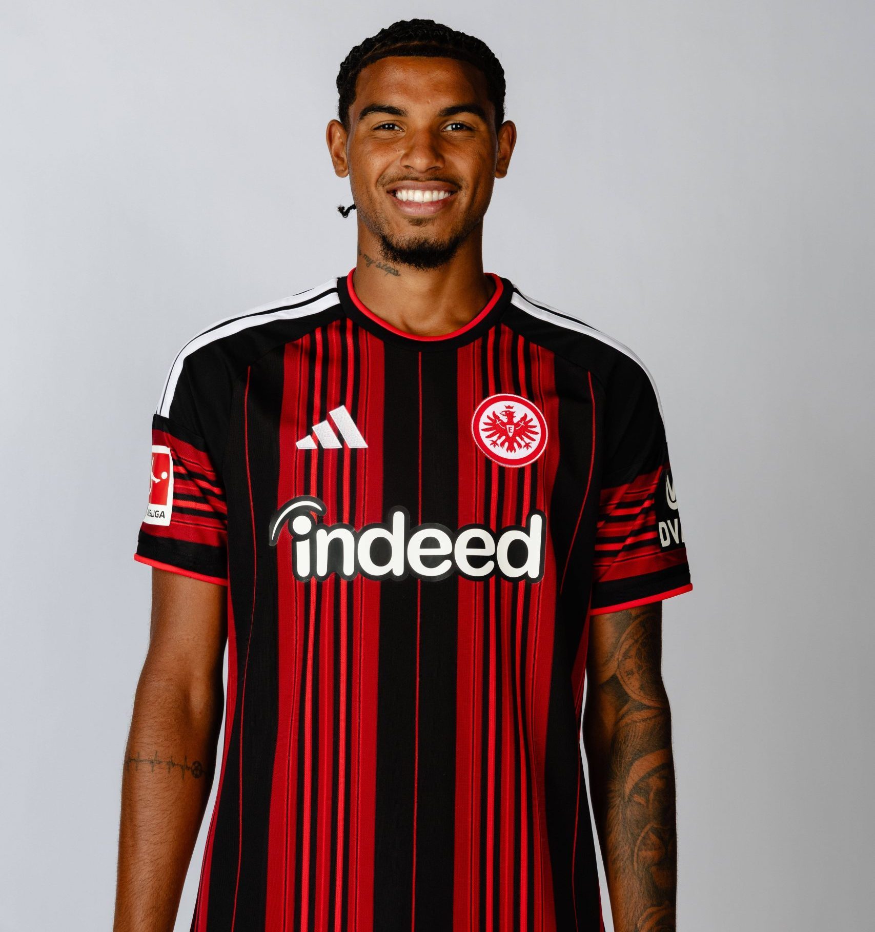 Otavio Eintracht Frankfurt - Eintracht Frankfurt Porträttermin 2026 2027 Eintracht Frankfurt Porträttermin 2026 2027 SGE *** Otavio Eintracht Frankfurt Eintracht Frankfurt Photo Shoot 2026 2027 Eintracht Frankfurt Photo Shoot 2026 2027 SGE