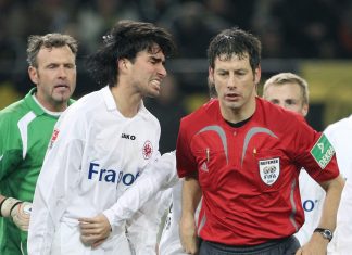 Chris (links) fühlte sich mit der Eintracht im Herbst 2007 um den Sieg in Dortmund gebracht.